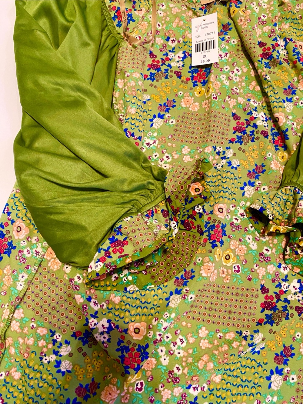 MY DANIELLE NWT Size XL Green Floral Print, 3/4 Length Sleeves, V-Neck Blouse - Picture 9 of 9